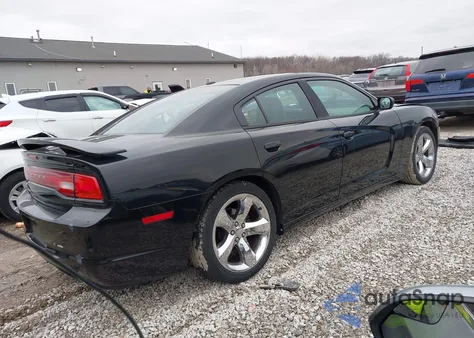 2012 Dodge Charger Sxt z USA, uszkodzony, nr VIN 2C3CDXHG5CH271958